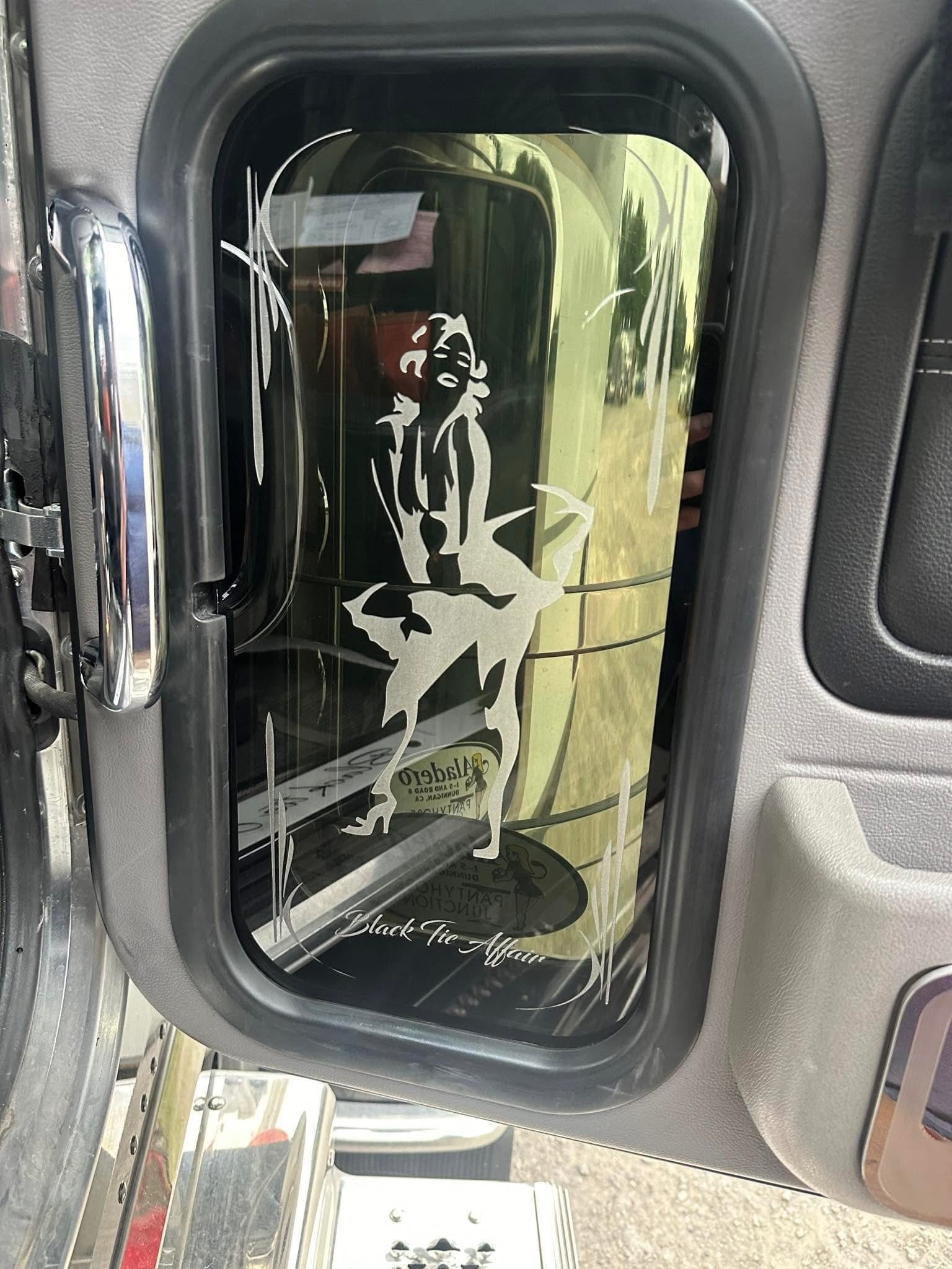 Newer Peterbilt Peep Windows