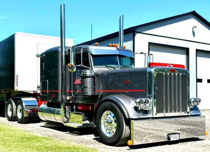 Peterbilt 389/388 Bug Shield