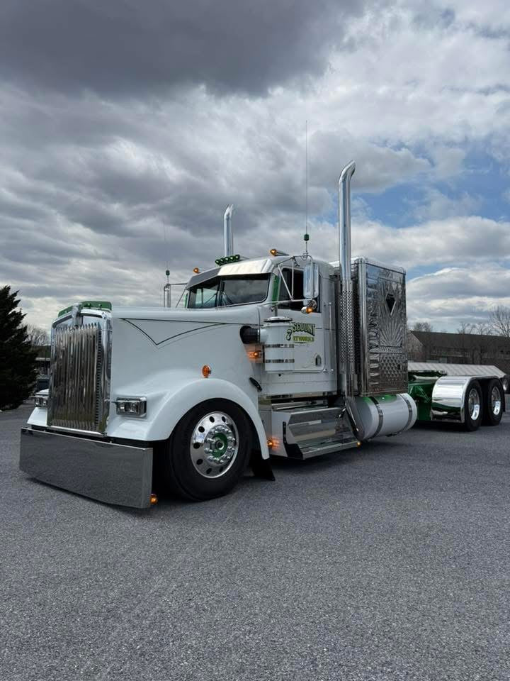 Kenworth W9L Bugshield