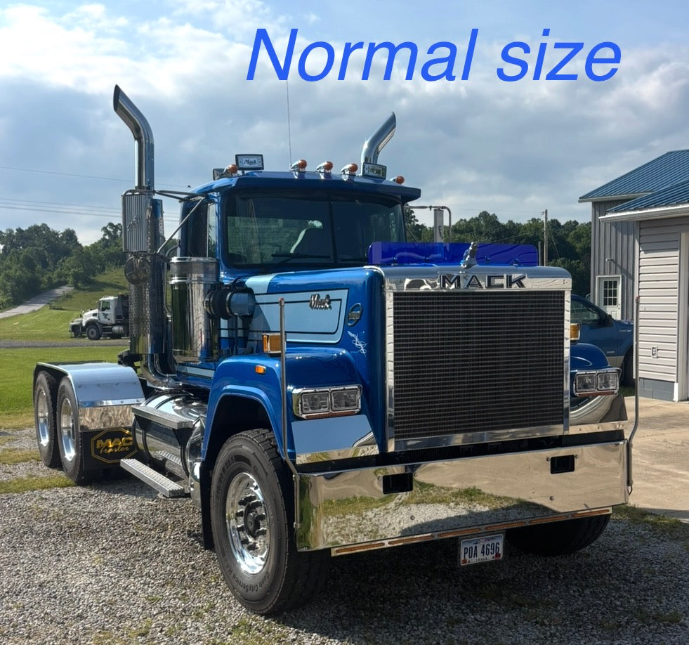 Mack Superliner