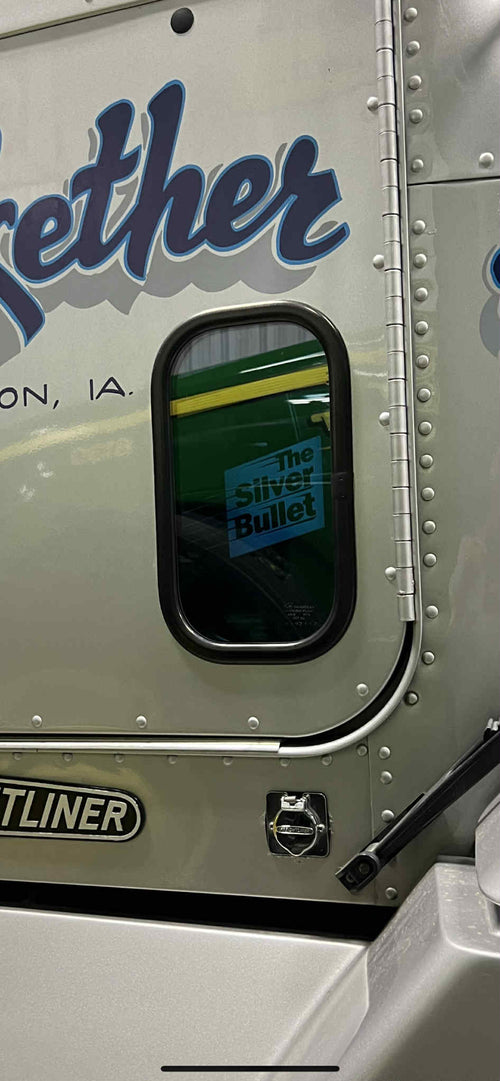 Freightliner Classic, FLD  Peep Windows