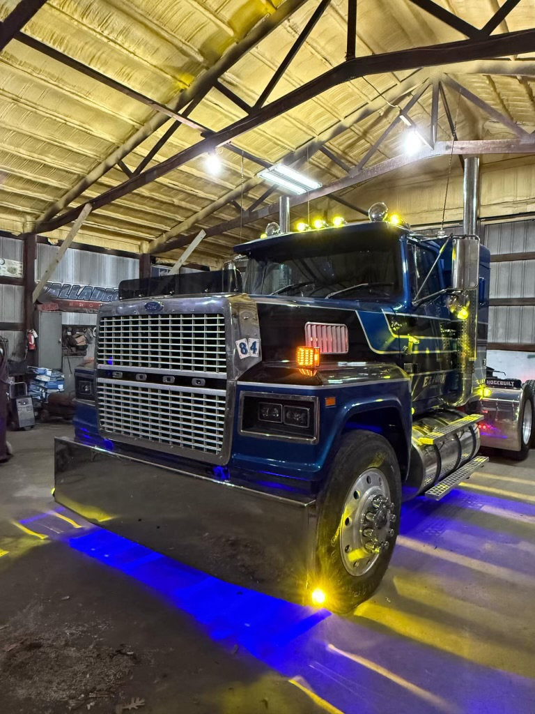 Ford LTL 9000 Bugshield