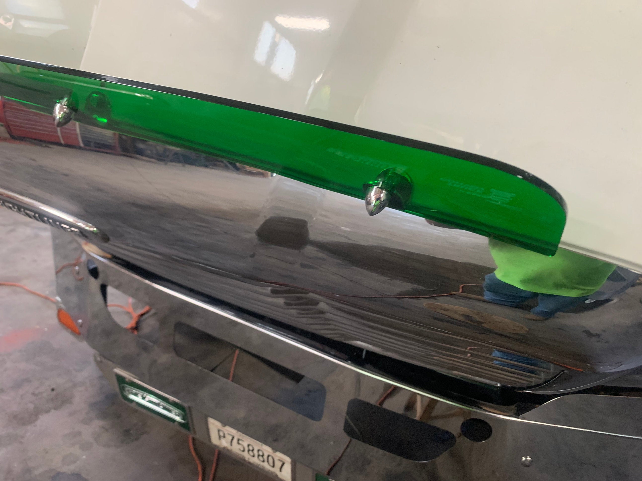 Freightliner Cascadia 2007-2018 Bugshield