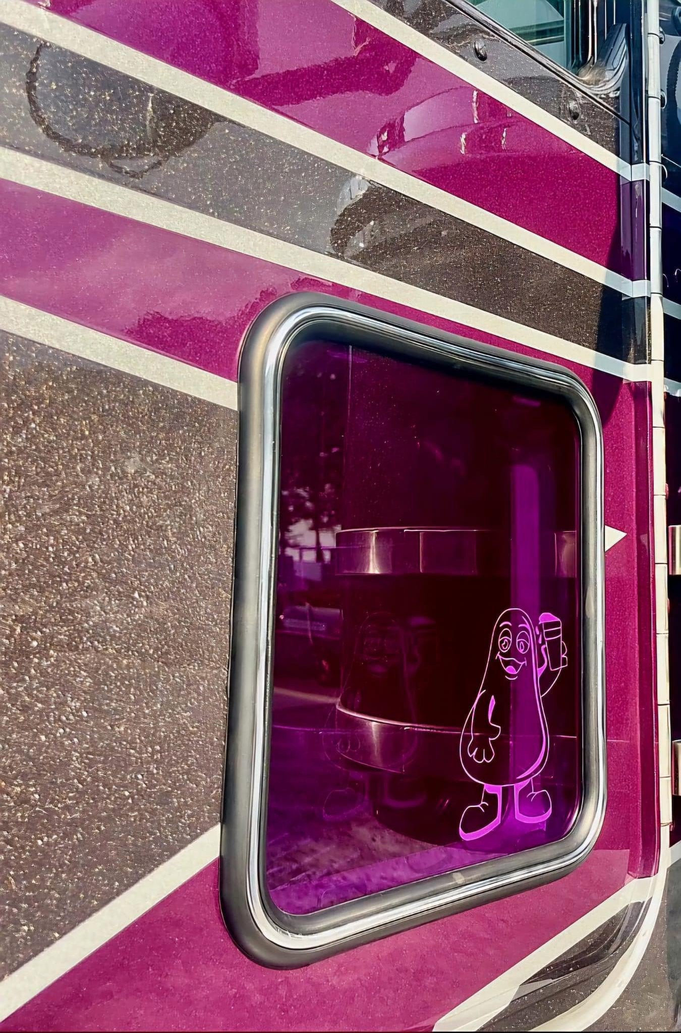 Newer Kenworth Peep Windows