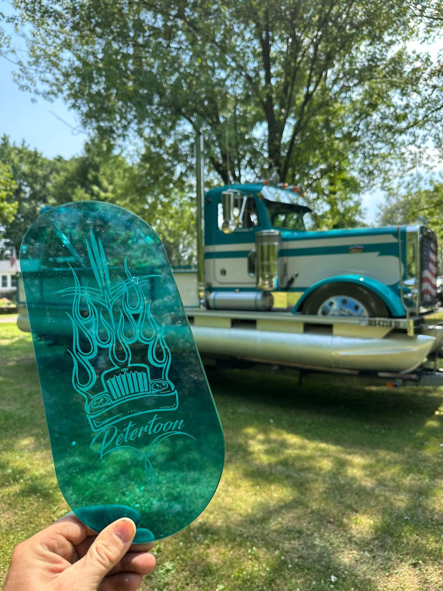 Older Peterbilt Peep Windows
